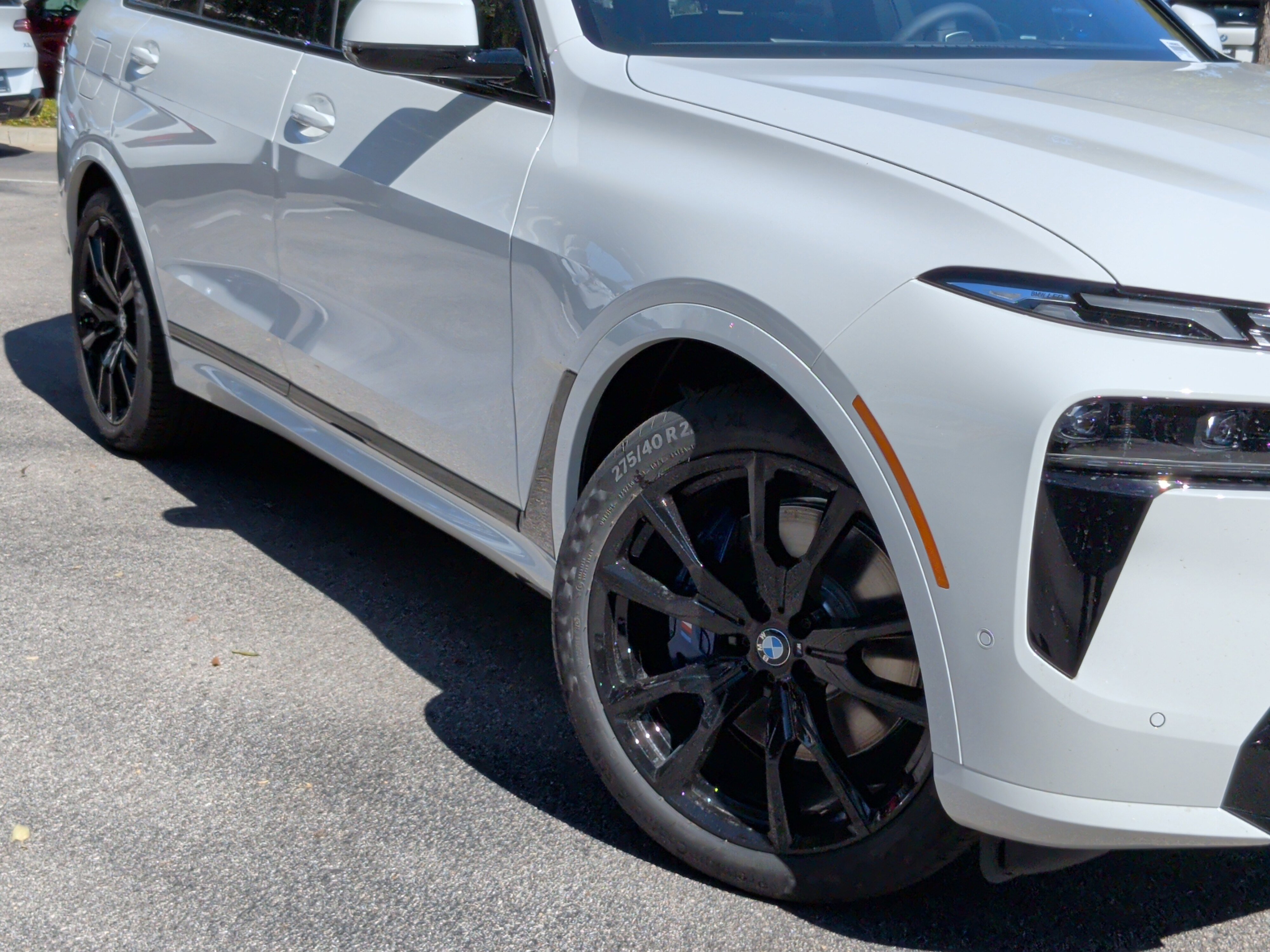 New 2026 BMW X7 xDrive40i w/ Executive Package image 3