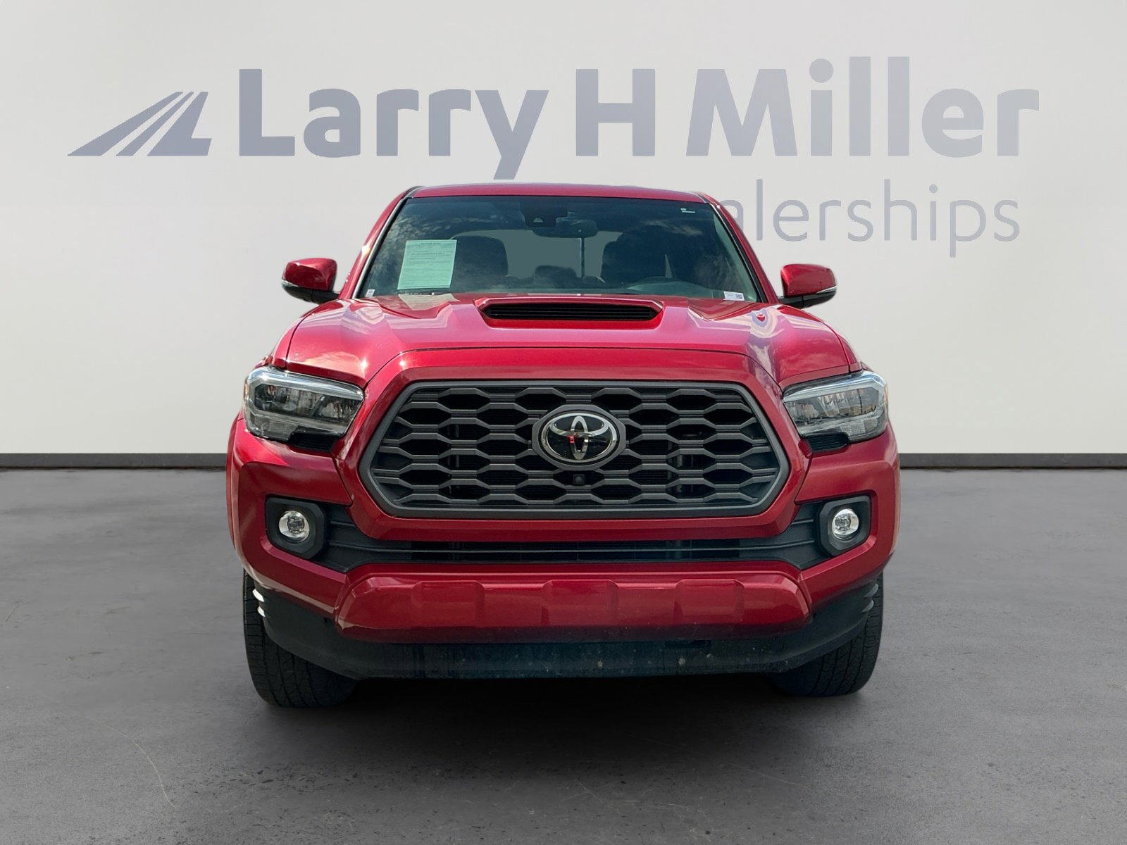 Used 2023 Toyota Tacoma TRD Sport w/ Advanced Technology Package image 8