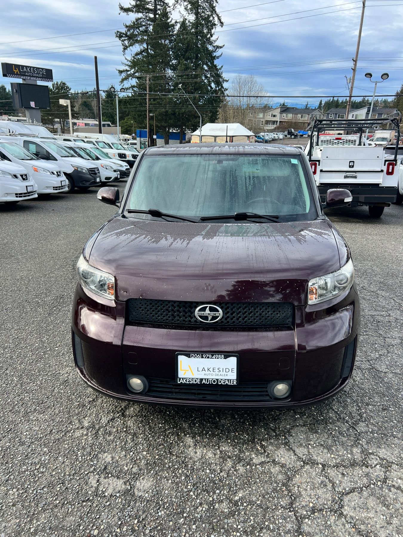 Used 2010 Scion xB image 2