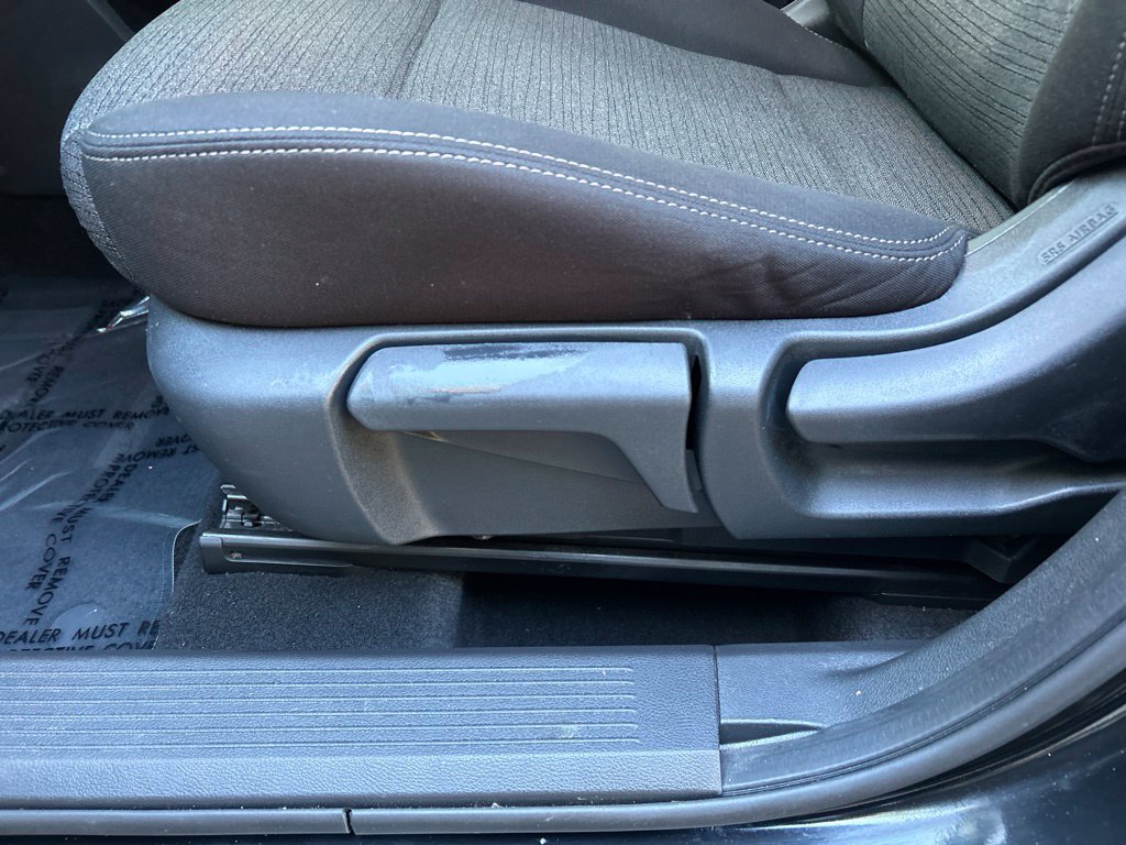 Used 2021 Nissan Rogue S FWD image 16