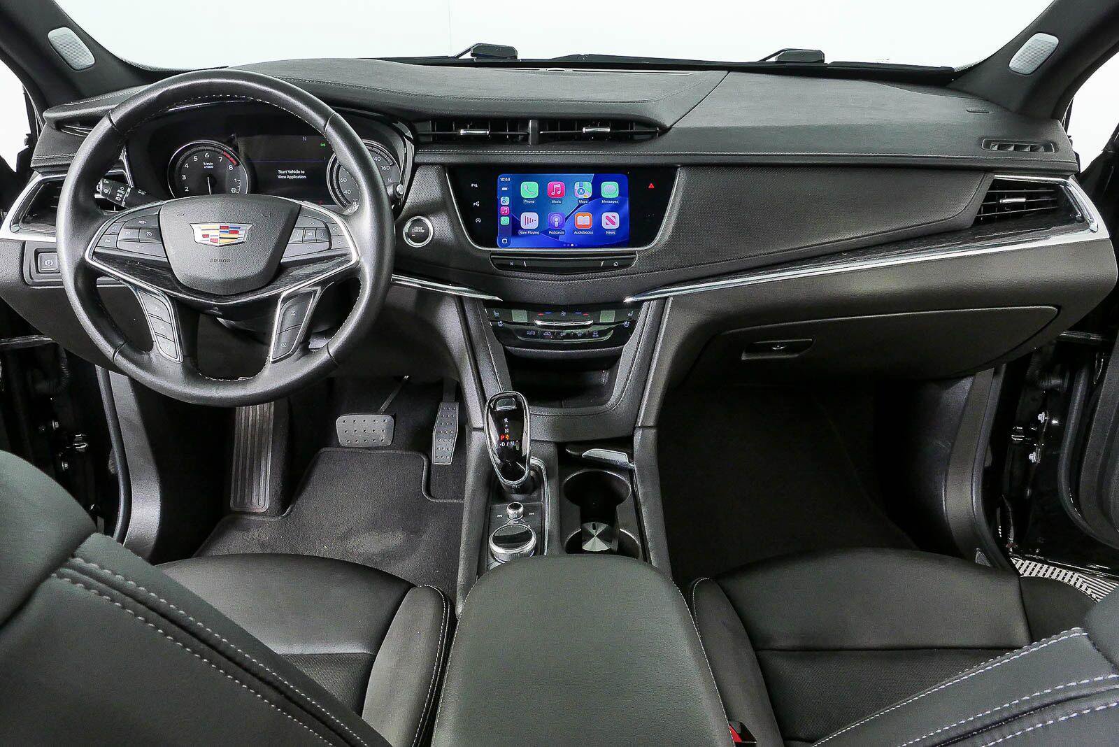 Certified 2023 Cadillac XT5 Premium Luxury w/ Technology Package FWD image 18