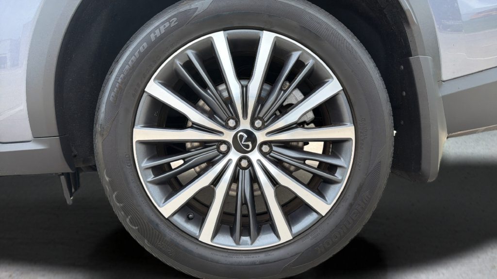 Used 2023 INFINITI QX60 Sensory AWD/4WD image 16