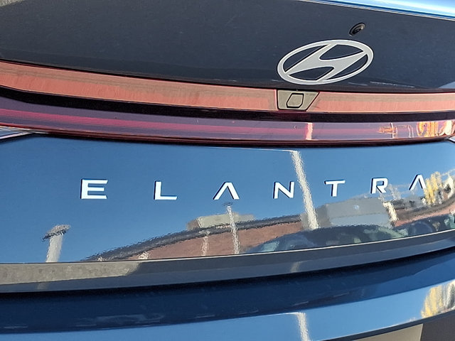 New 2026 Hyundai Elantra Limited FWD image 25