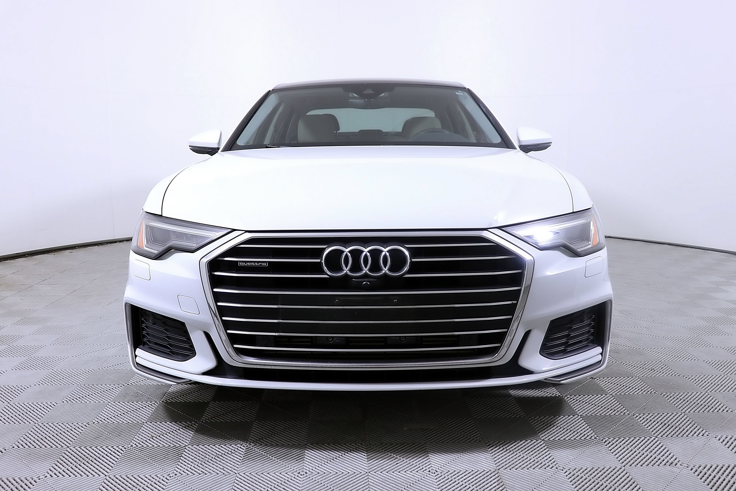 Used 2019 Audi A6 3.0T Premium Plus w/ Premium Plus Package AWD/4WD image 5
