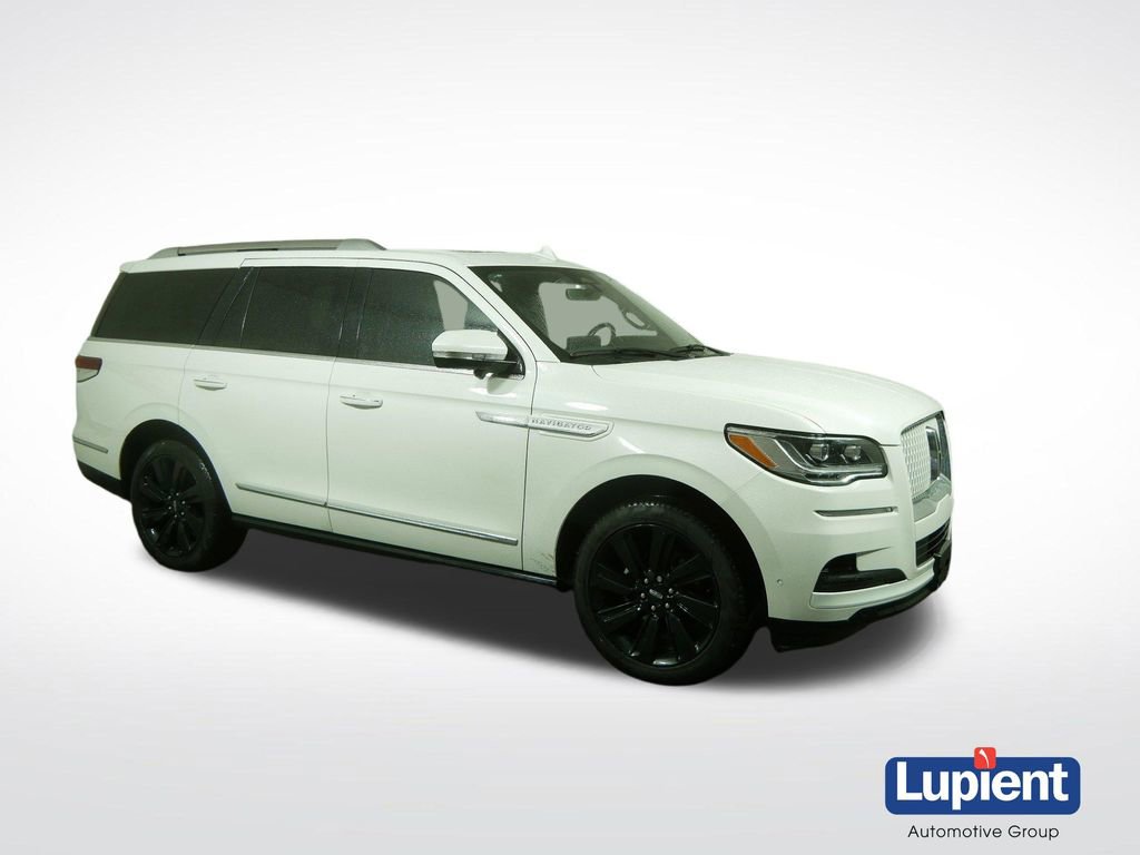 Used 2024 Lincoln Navigator Reserve w/ Equipment Group 201A AWD/4WD image 1
