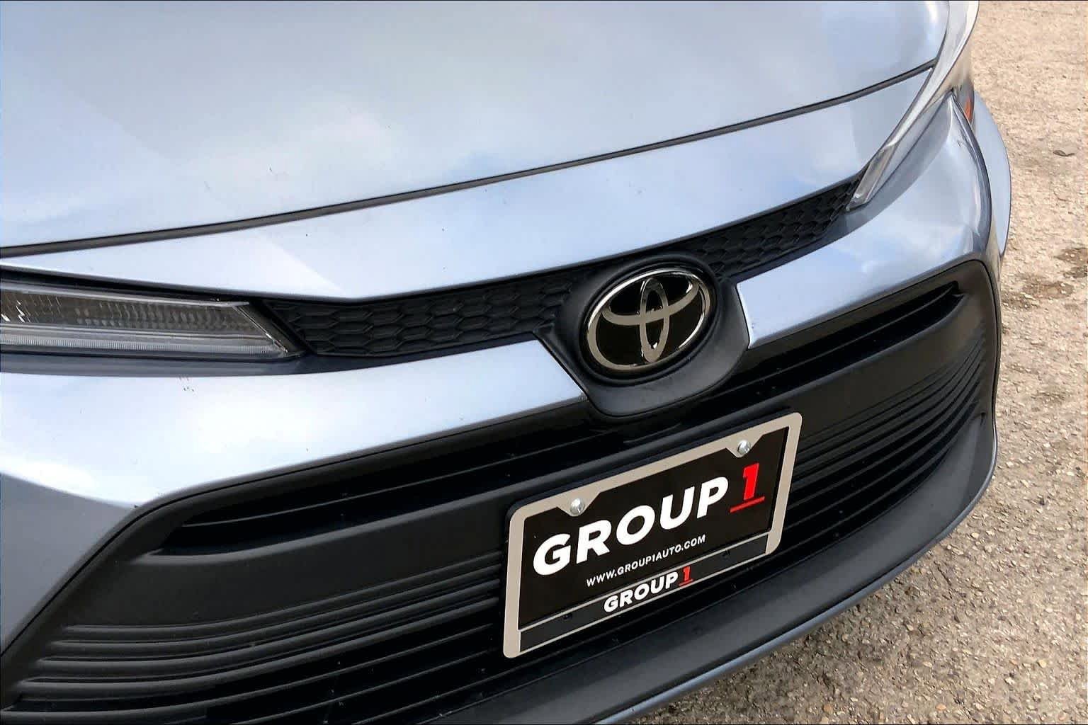 Used 2024 Toyota Corolla LE FWD image 29