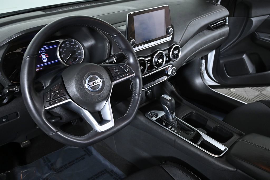 Used 2020 Nissan Sentra SV image 12