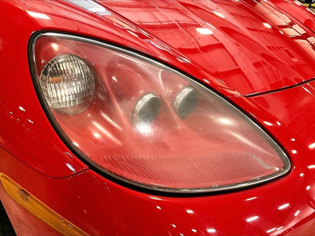 Used 2006 Chevrolet Corvette Convertible w/ Preferred Equipment Group RWD image 33