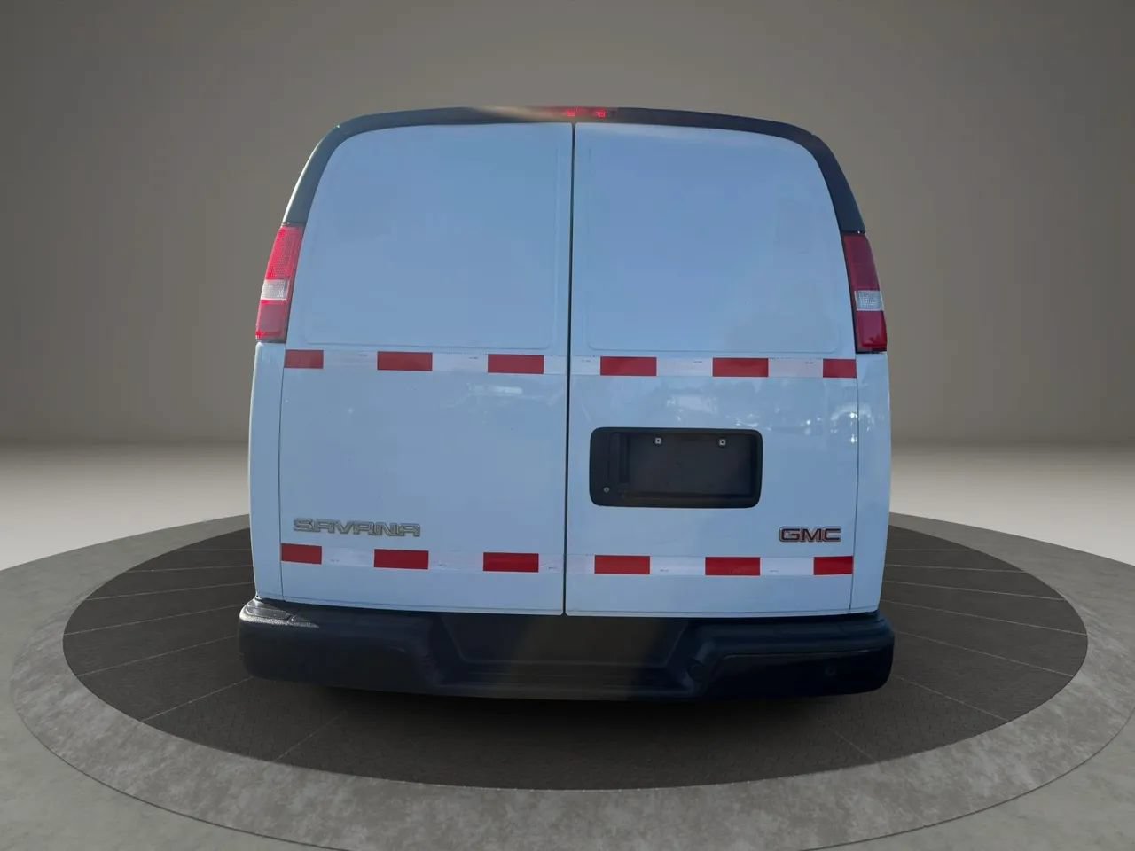 Used 2022 GMC Savana 2500 RWD image 6
