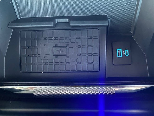 Used 2023 Ford F150 Limited image 38