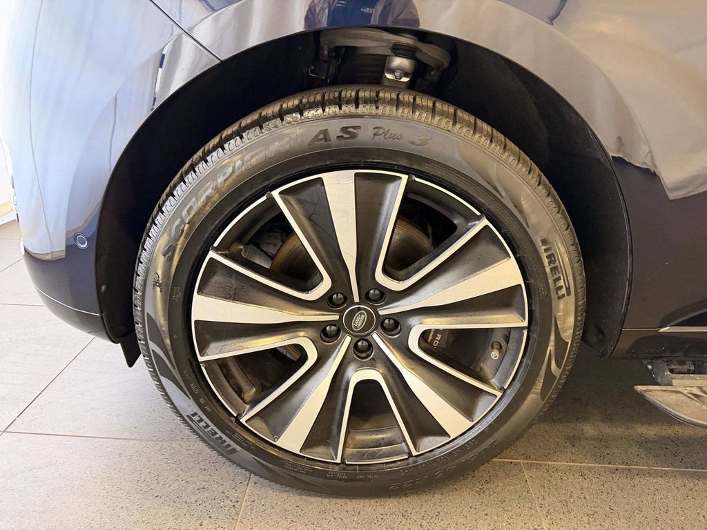 Used 2023 Land Rover Range Rover SE AWD/4WD image 10