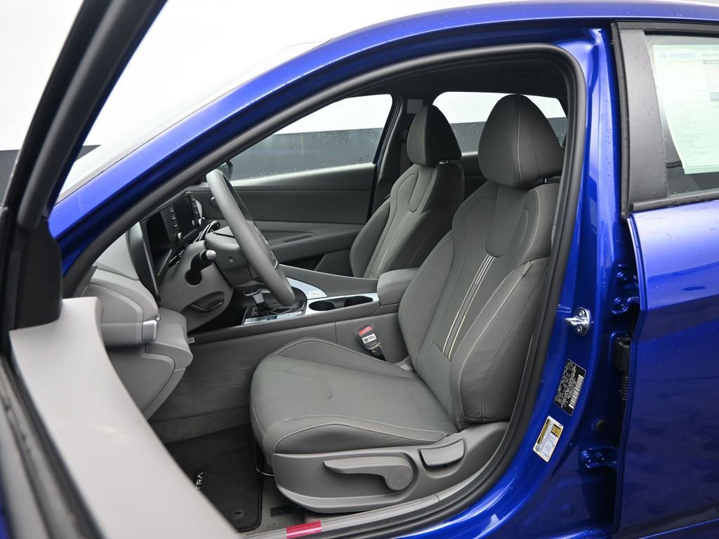 New 2026 Hyundai Elantra Blue image 24