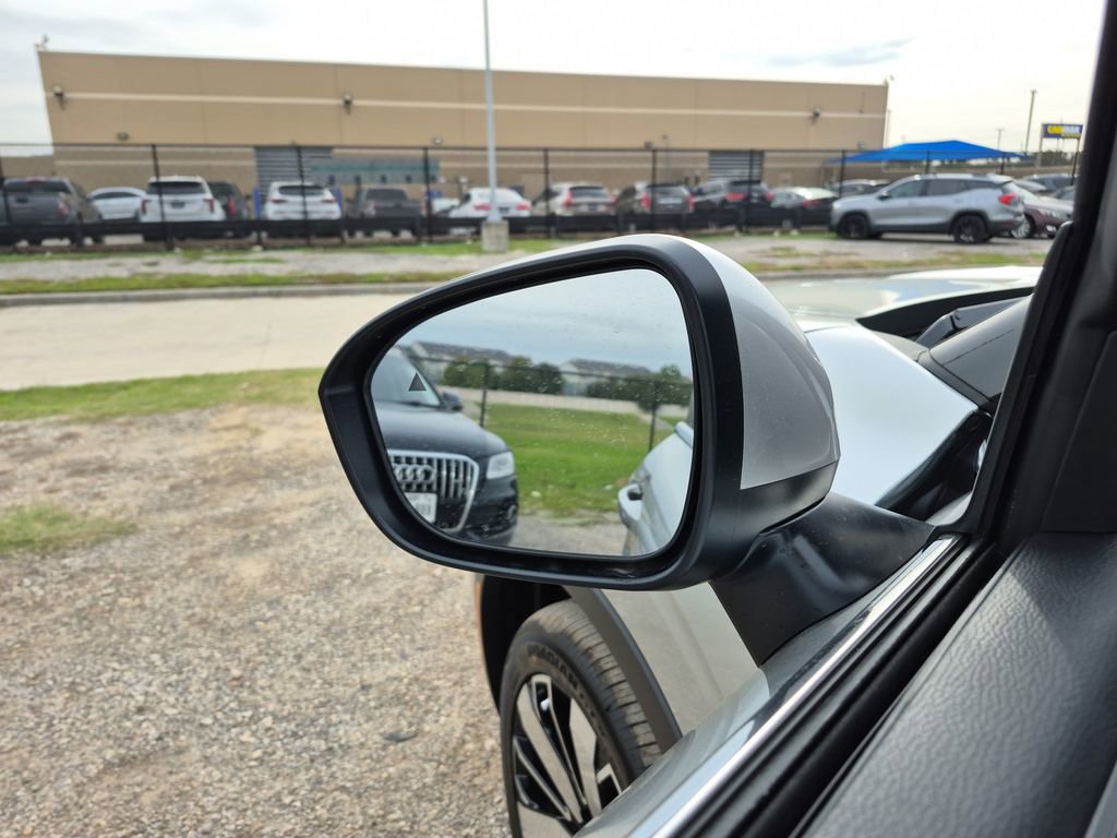 Used 2026 Chevrolet Trax LS FWD image 52