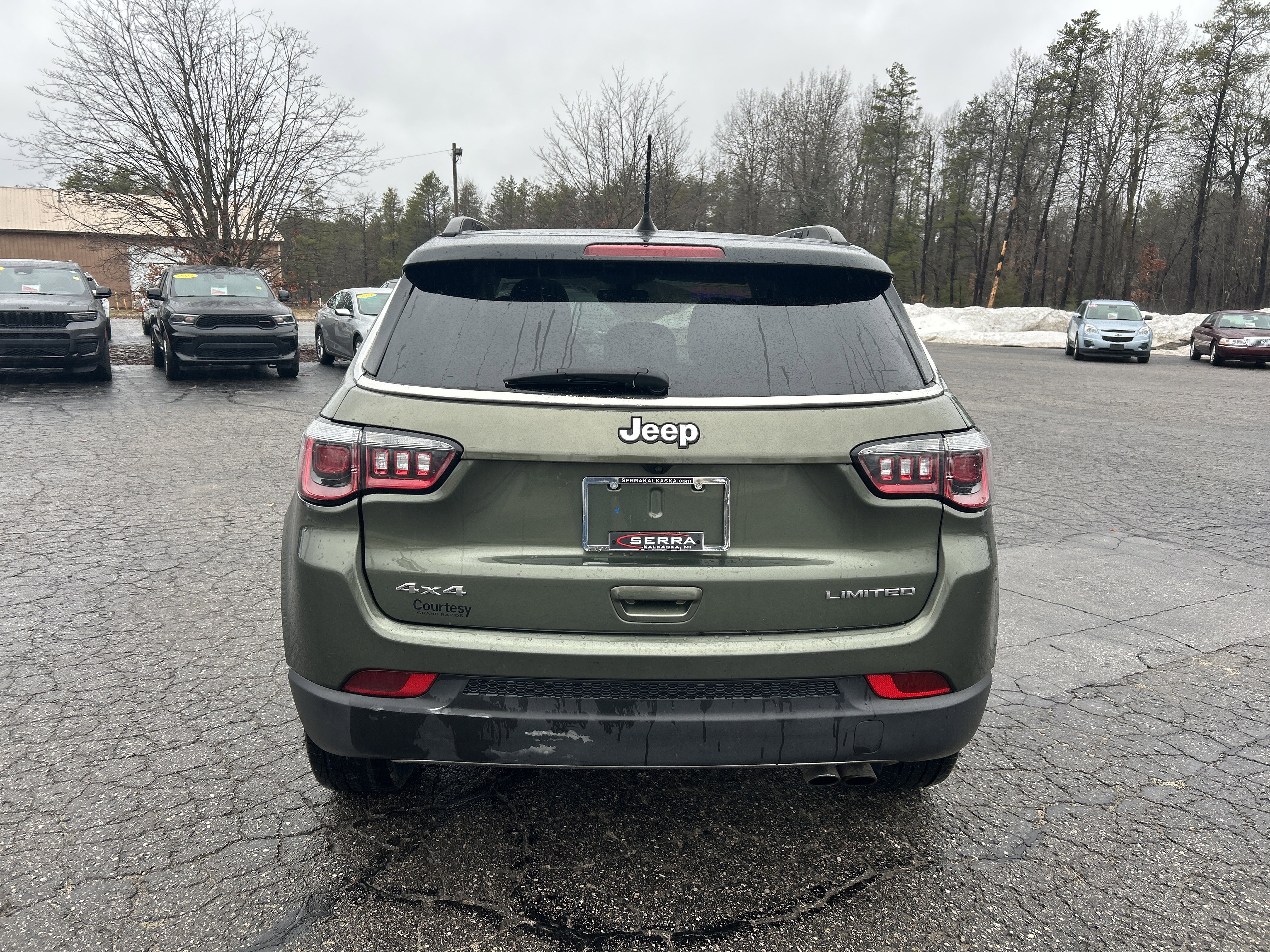 Used 2019 Jeep Compass Limited AWD/4WD image 4