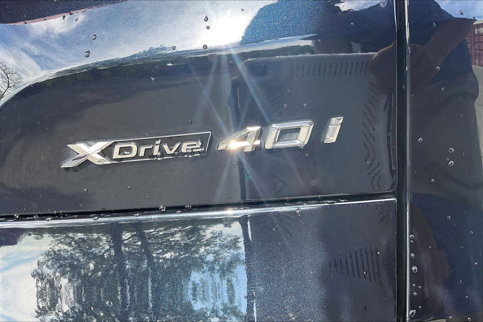 Used 2022 BMW X5 xDrive40i w/ M Sport Package AWD/4WD image 9