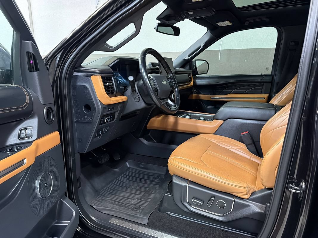 Used 2023 Ford Expedition Platinum AWD/4WD image 11