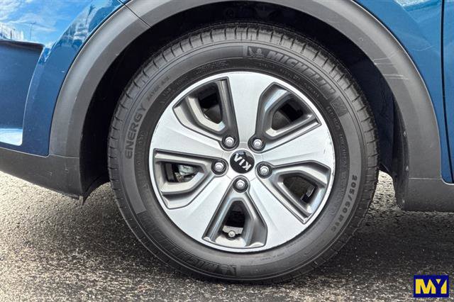 Used 2019 Kia Niro LX image 32