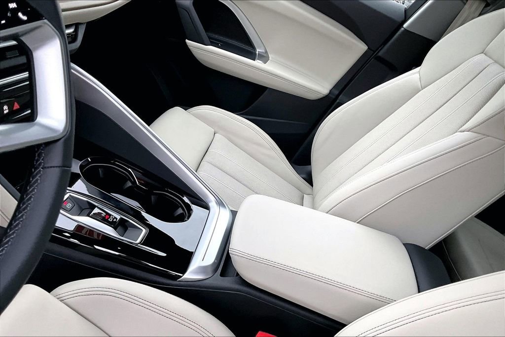 Certified 2025 Audi Q5 Prestige image 23