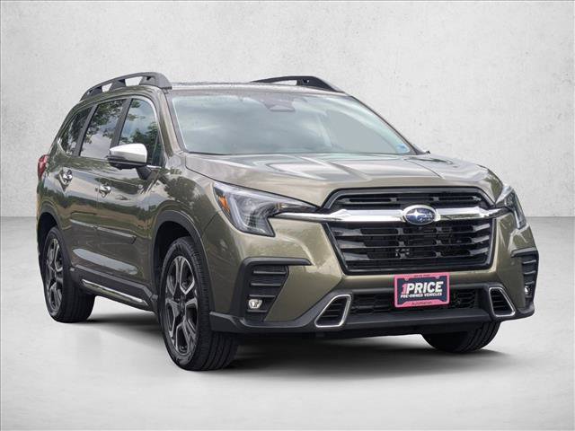 Used 2023 Subaru Ascent Touring AWD/4WD image 3