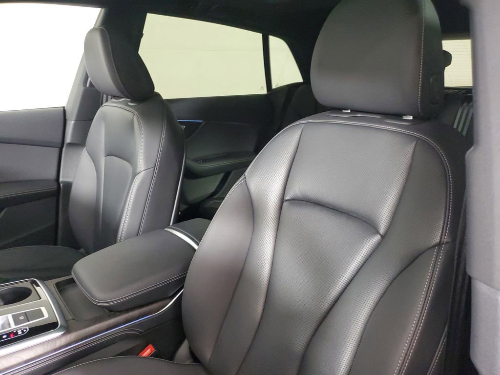 Used 2023 Audi Q8 Premium Plus w/ Premium Plus Package AWD/4WD image 23