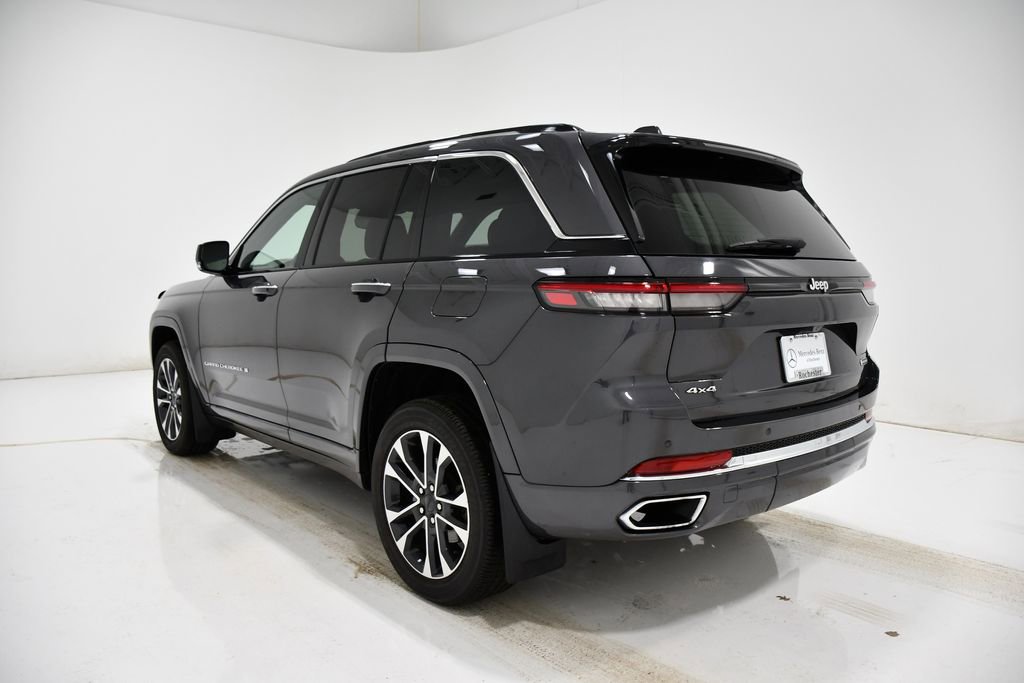 Used 2022 Jeep Grand Cherokee Overland image 3