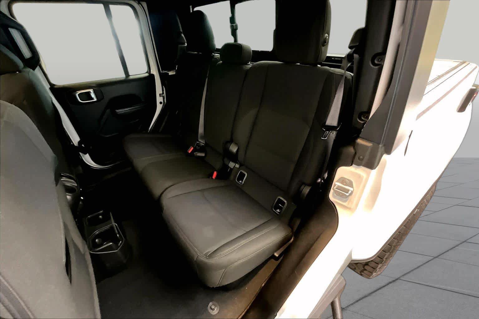 Used 2022 Jeep Gladiator Sport AWD/4WD image 20