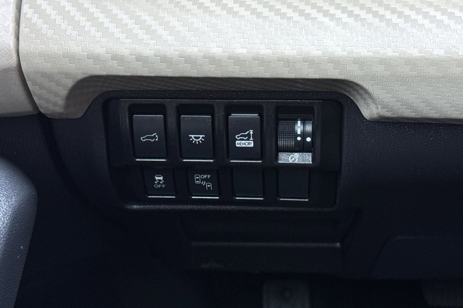 Used 2022 Subaru Ascent Premium w/ Convenience Package AWD/4WD image 31