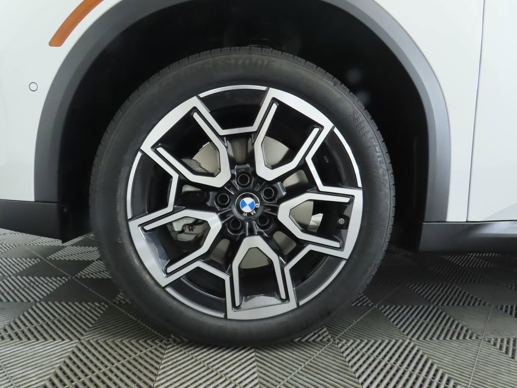 Certified 2025 BMW X2 xDrive28i w/ Premium Package image 30