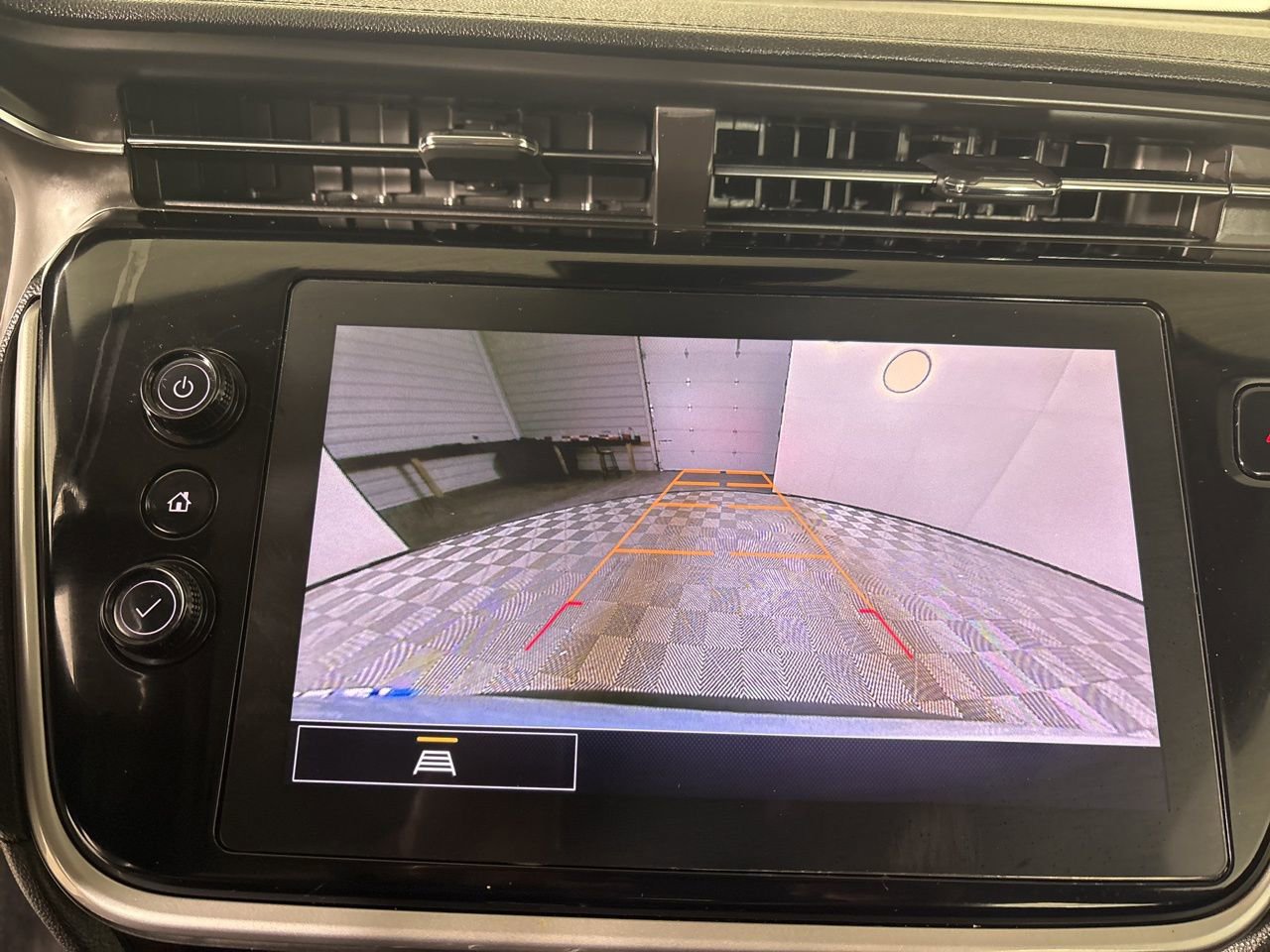 Used 2022 Chevrolet Bolt EUV LT w/ Comfort Package image 14