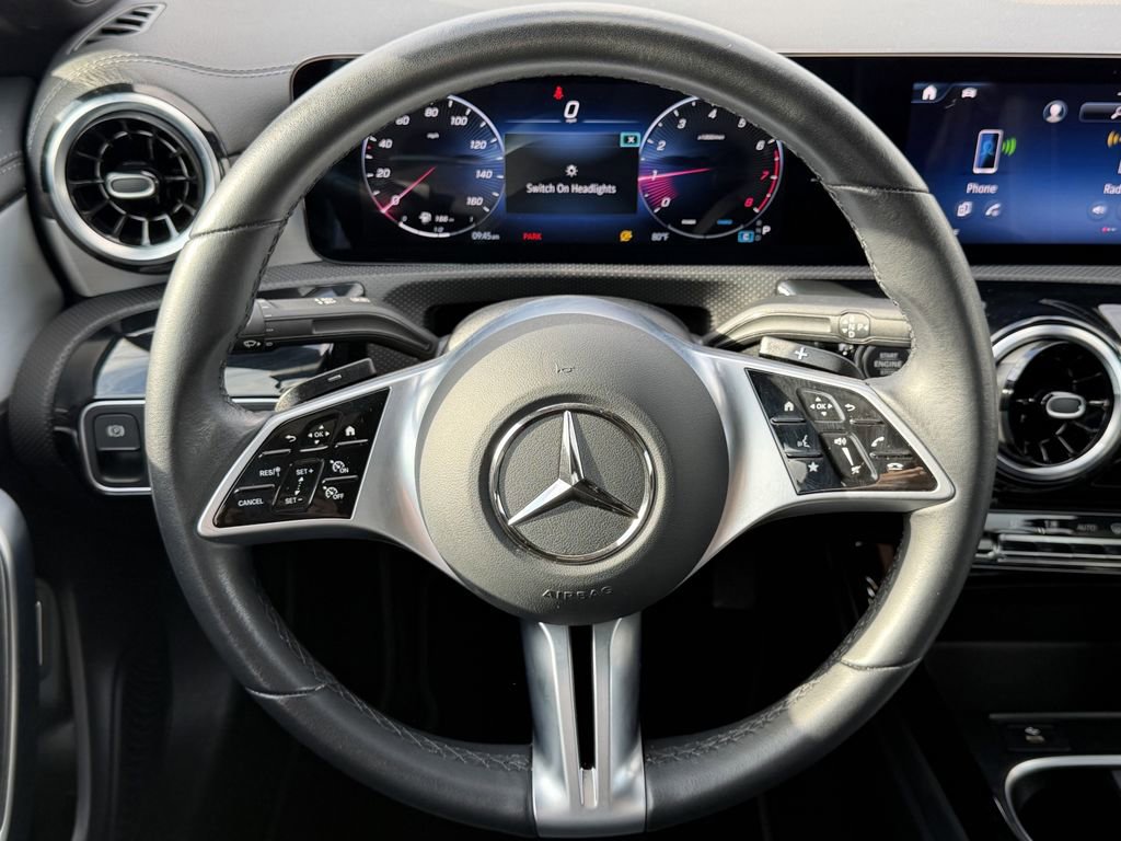 Used 2025 Mercedes-Benz CLA 250 4MATIC image 15