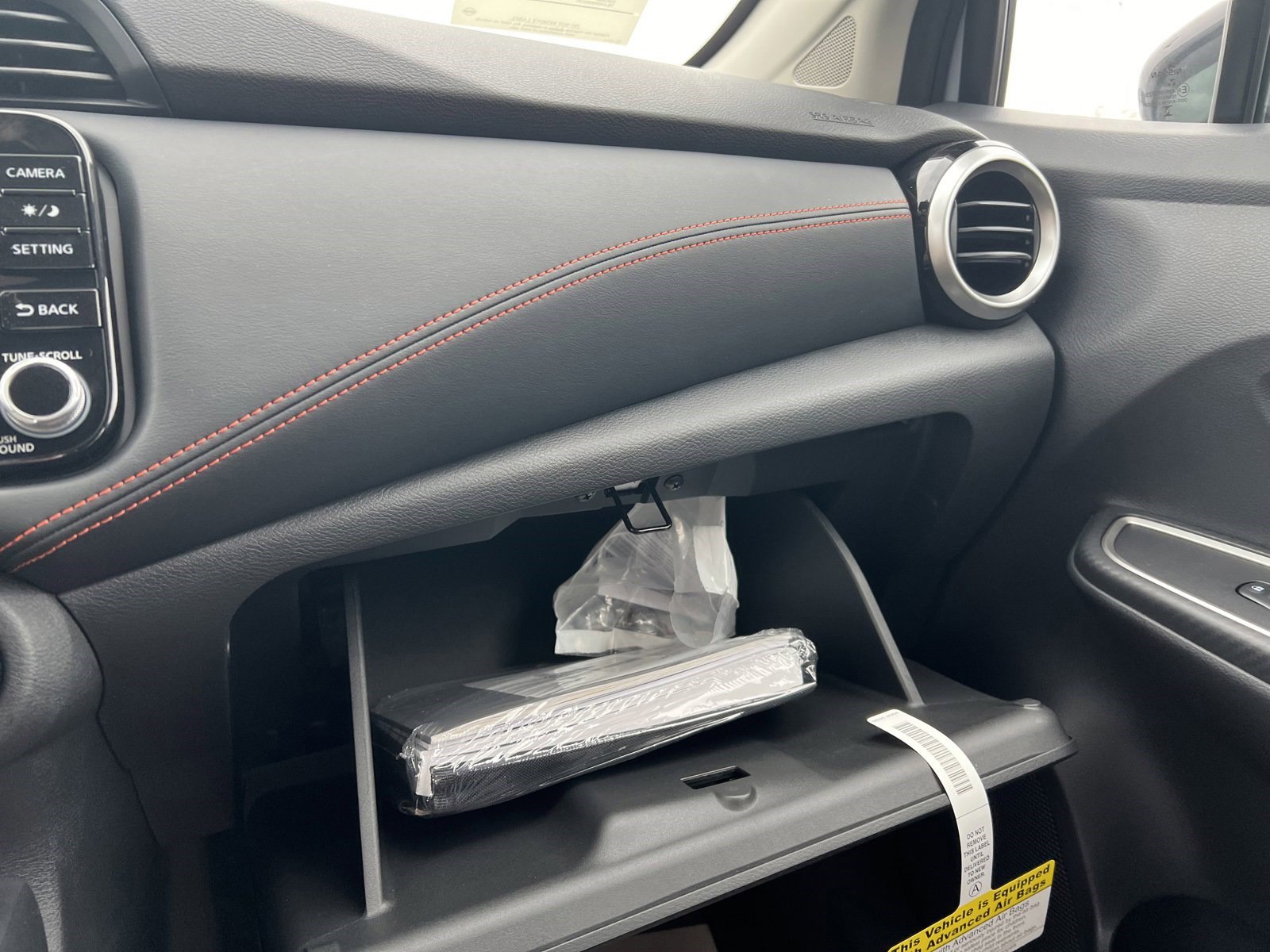 Used 2025 Nissan Versa SR w/ Trunk Package image 24