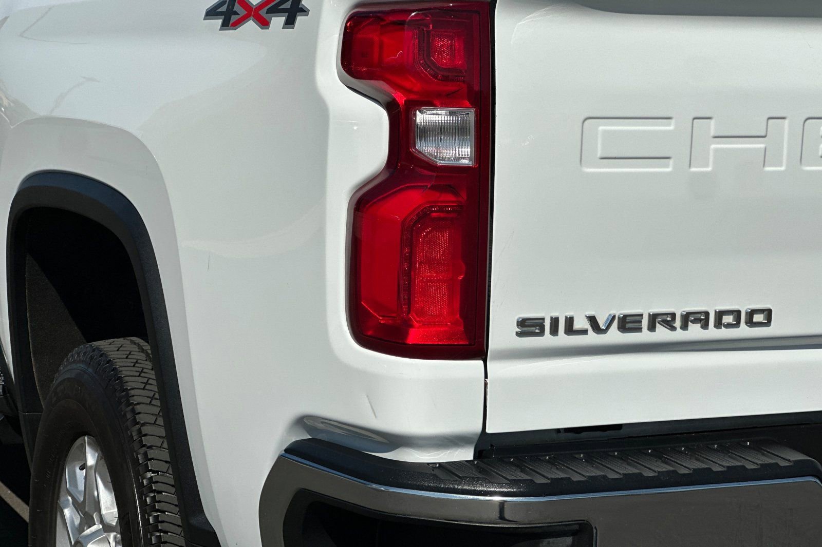 Used 2023 Chevrolet Silverado 2500 LTZ AWD/4WD image 36