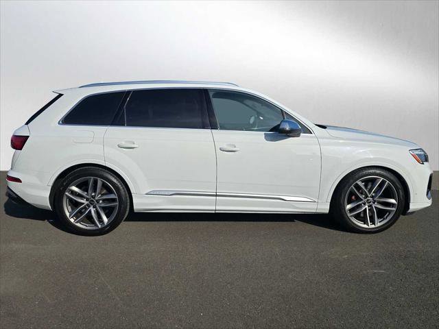 Used 2025 Audi SQ7 Premium Plus image 2