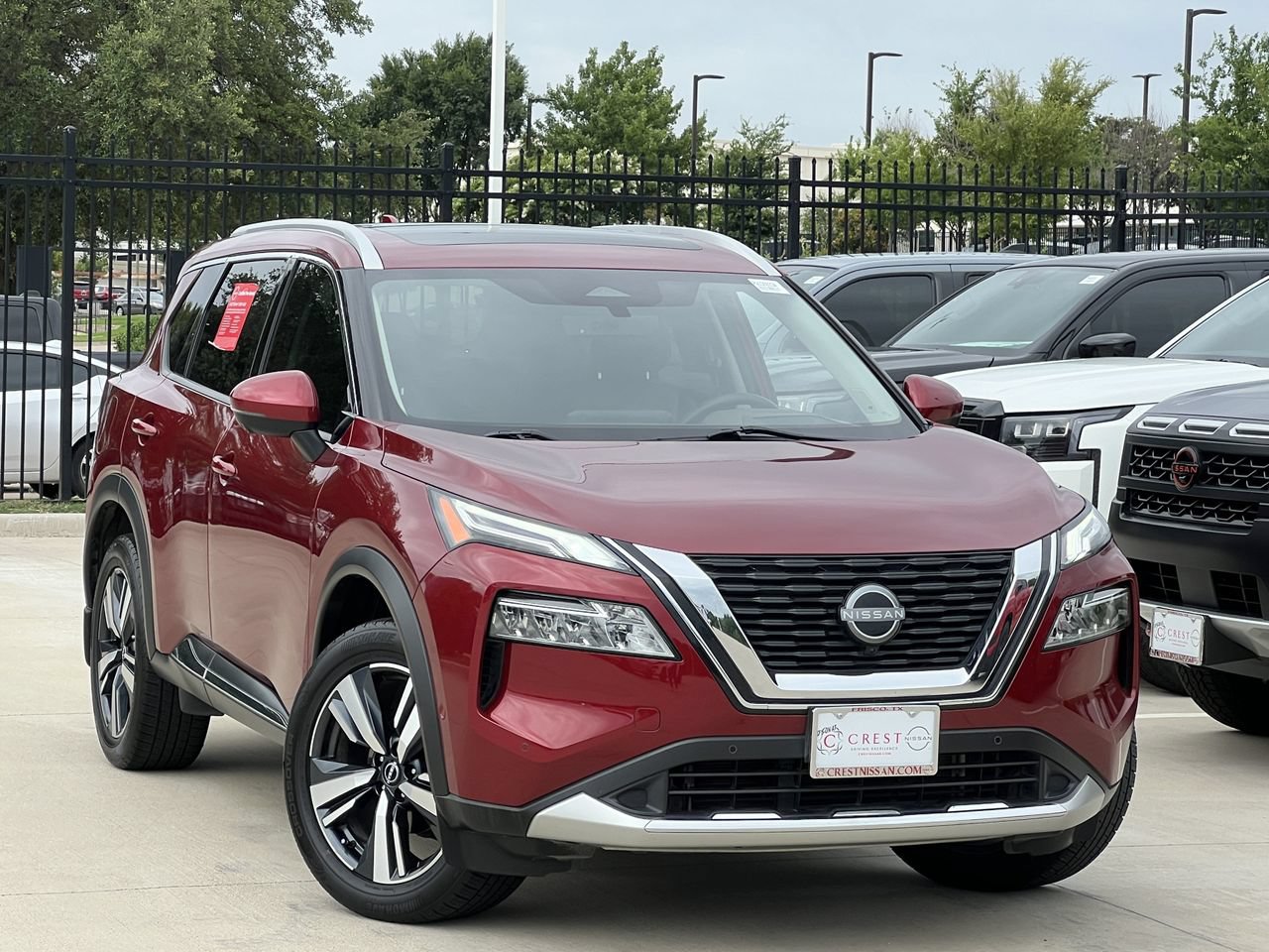 Used 2023 Nissan Rogue Platinum w/ Platinum Premium Package FWD image 1