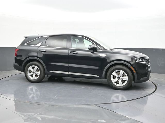 Used 2021 Kia Sorento LX image 18