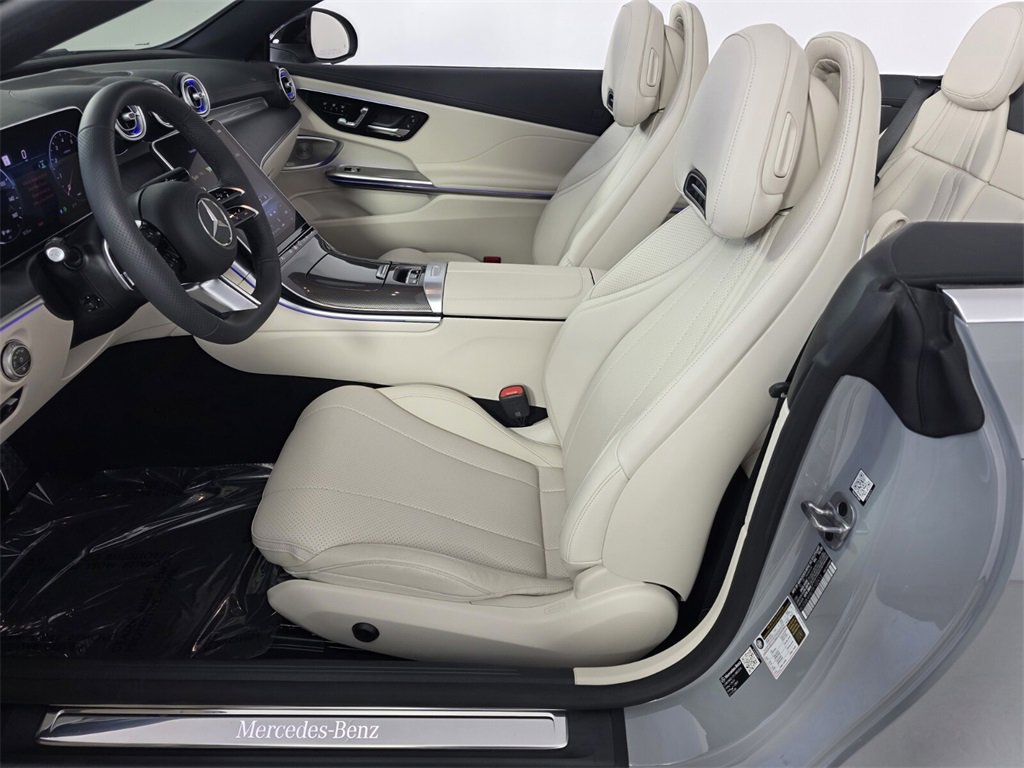 Used 2026 Mercedes-Benz CLE 300 4MATIC Cabriolet image 9