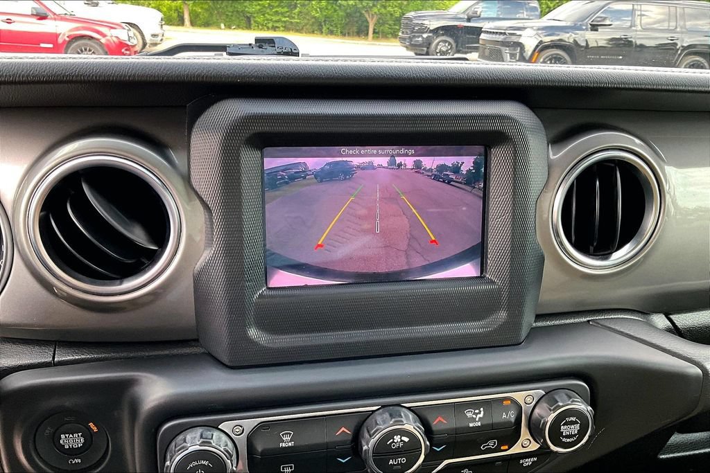 Used 2021 Jeep Wrangler Unlimited Sahara AWD/4WD image 20