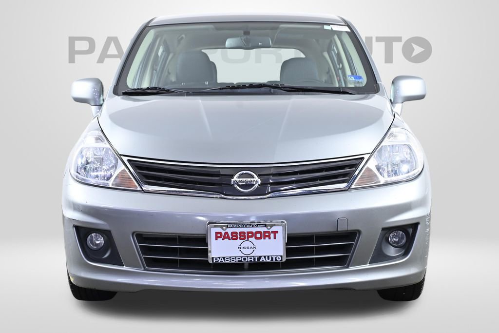 Used 2012 Nissan Versa Hatchback w/ SL Navigation Pkg FWD image 2