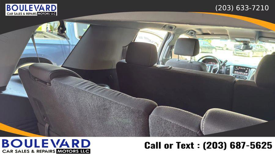 Used 2016 GMC Yukon SLE w/ HD Trailering Package image 31