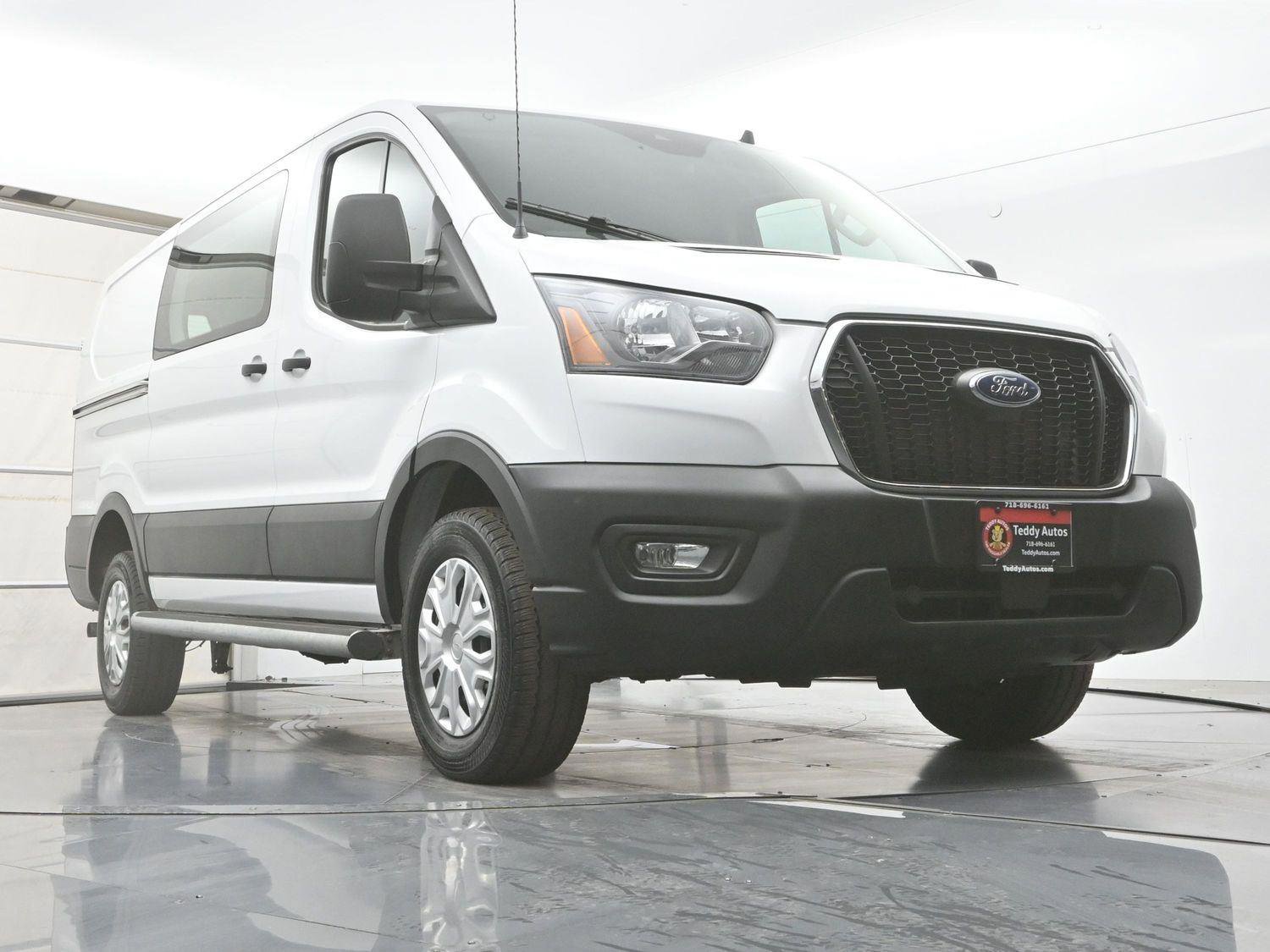 Used 2024 Ford Transit 250 Low Roof w/ Exterior Upgrade Package image 28