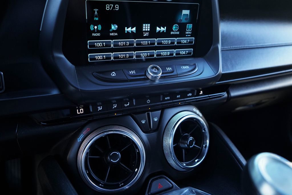 Used 2016 Chevrolet Camaro LT w/ Technology Package image 20