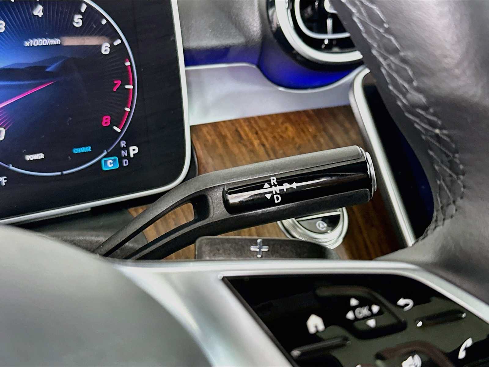 Used 2025 Mercedes-Benz C 300 4MATIC Sedan image 17