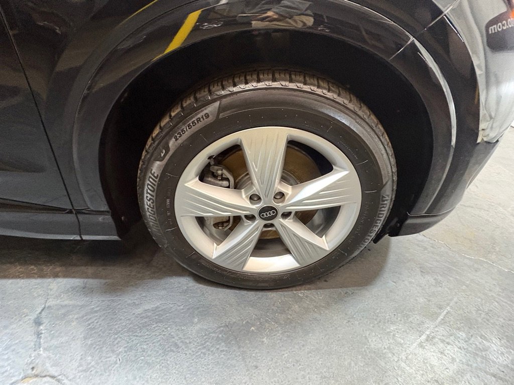 Used 2022 Audi Q4 e-tron Premium w/ Convenience Package image 29