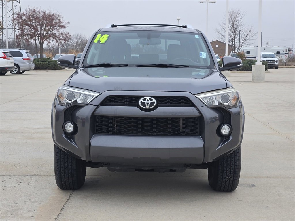 Used 2014 Toyota 4Runner SR5 Premium image 2