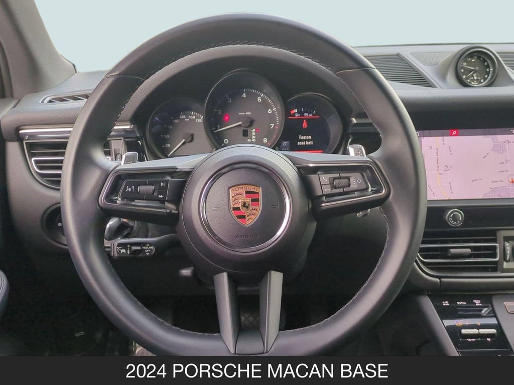 Used 2024 Porsche Macan AWD/4WD image 12