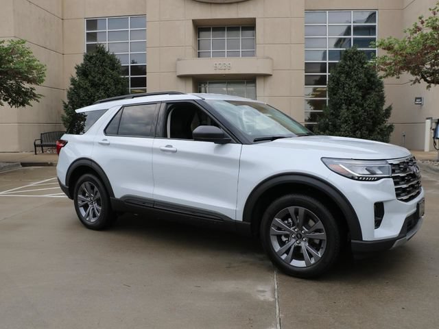 New 2026 Ford Explorer Active w/ Active Comfort Package