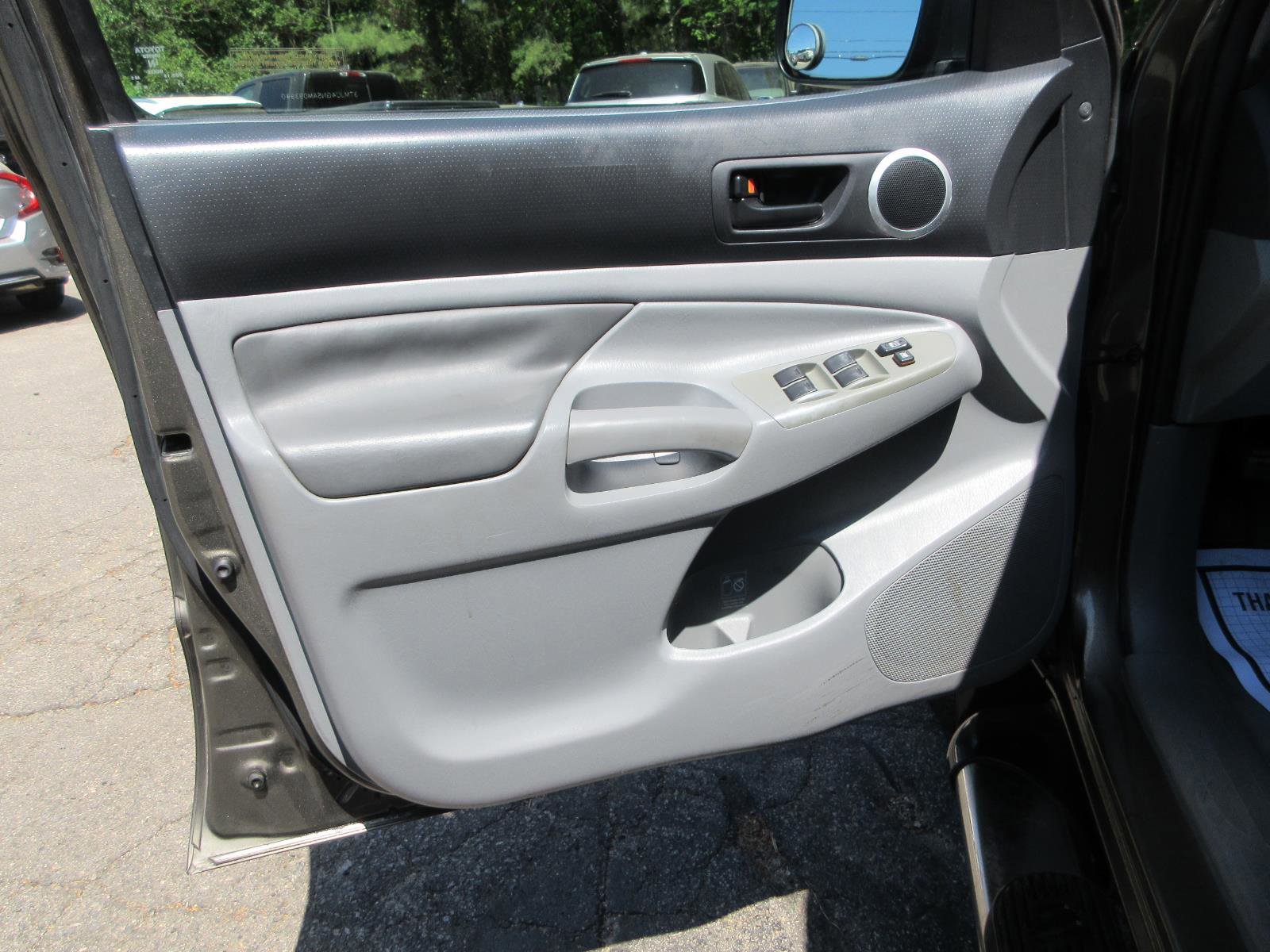 Used 2010 Toyota Tacoma PreRunner RWD image 13