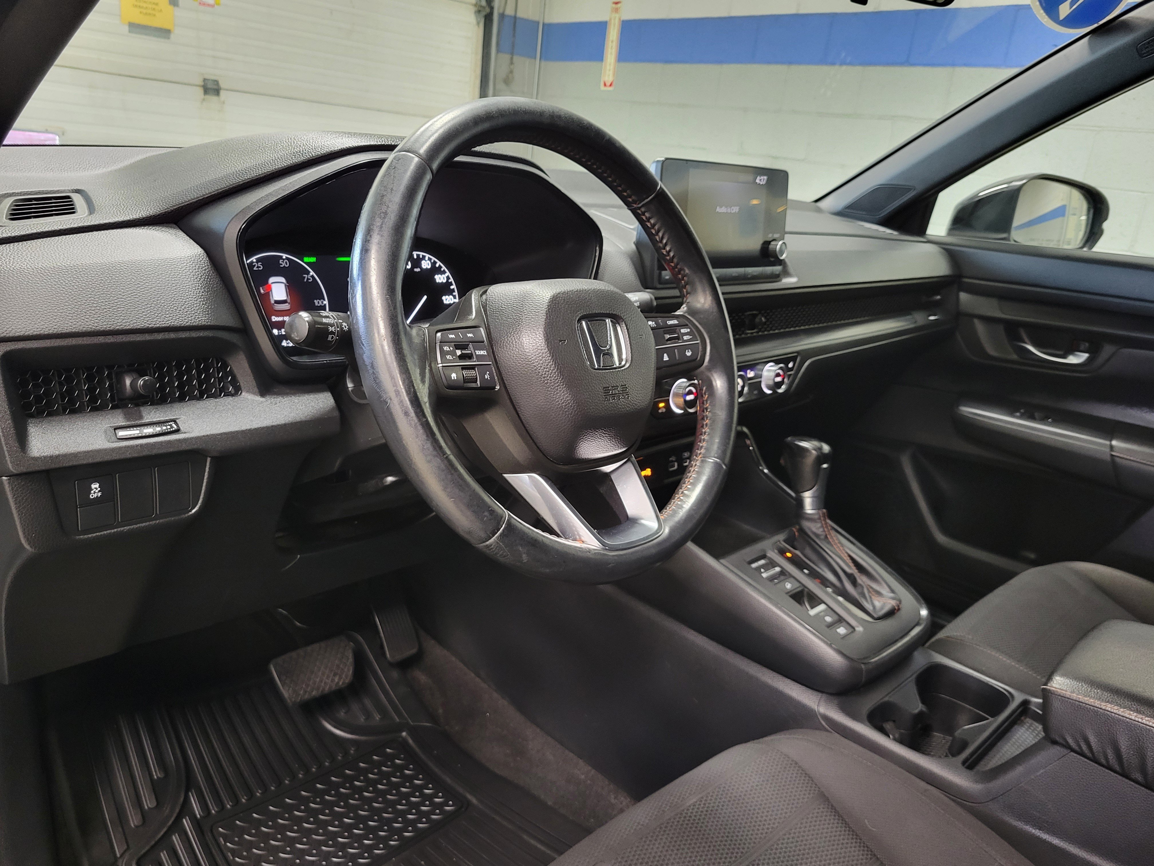 Used 2023 Honda CR-V Sport image 9