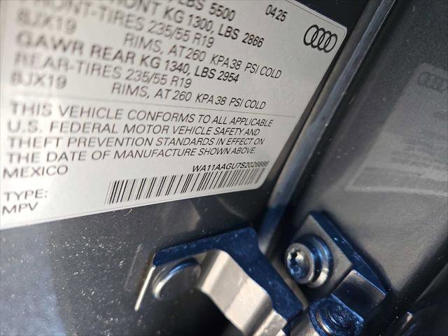 Certified 2025 Audi Q5 Premium w/ Convenience Package AWD/4WD image 14