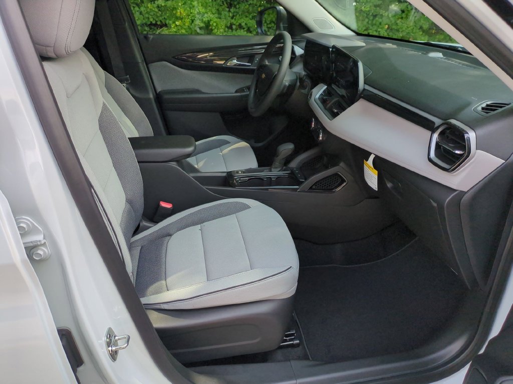 New 2026 Chevrolet TrailBlazer LS w/ LS Convenience Package FWD image 34